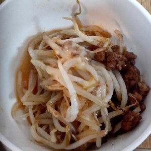 子供が喜ぶ(^^)ご飯が進む簡単麻婆もやし♪